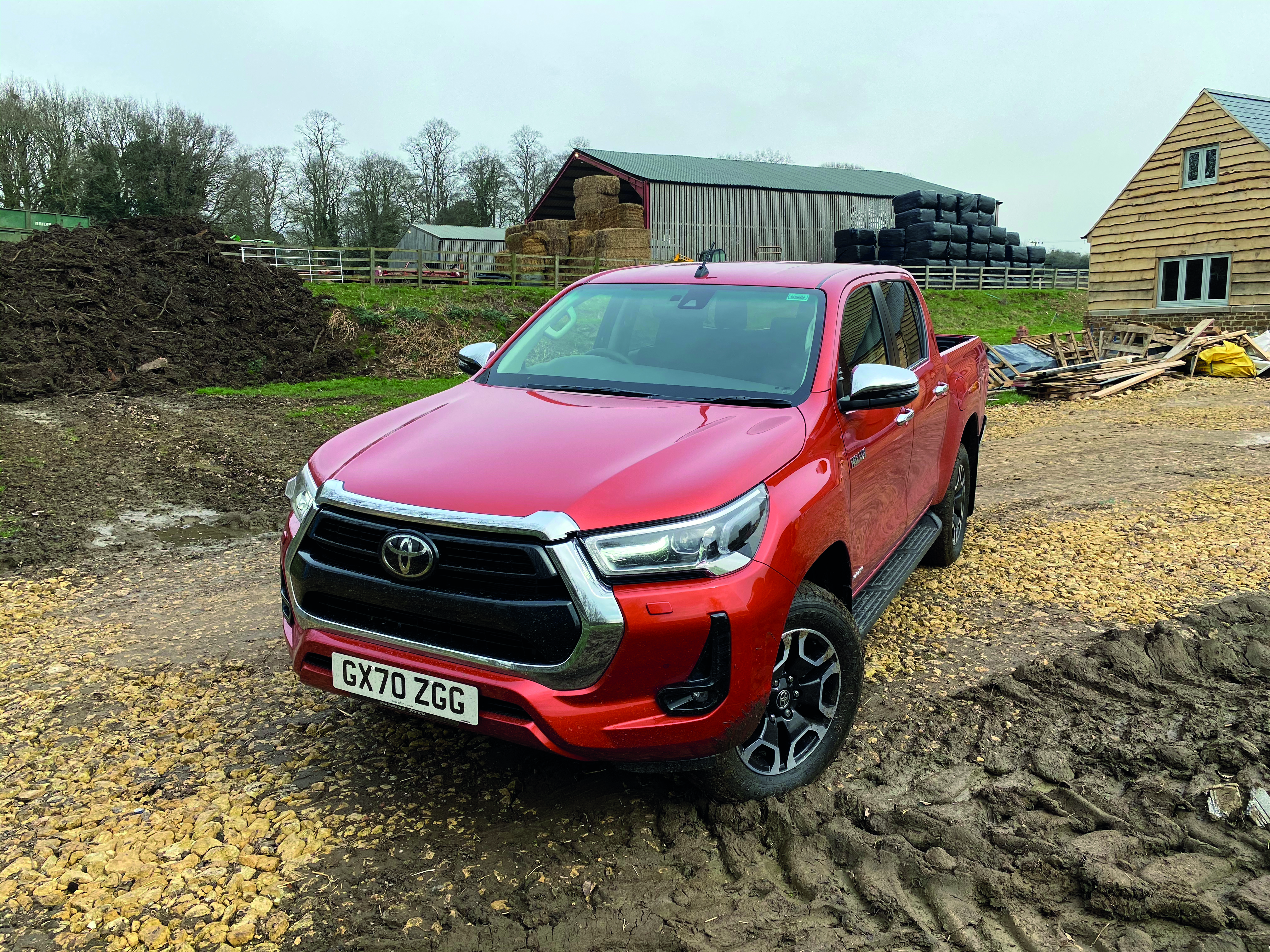 Toyota Hilux (2020) review