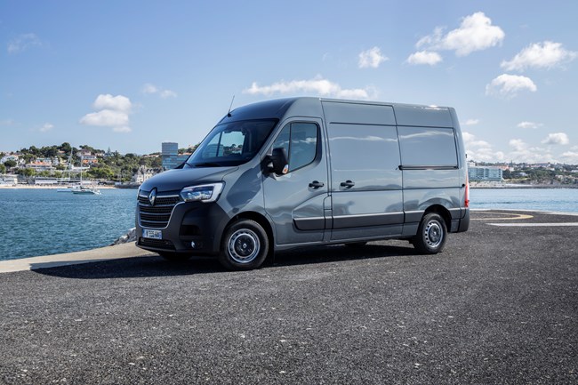 Renault Master and Vauxhall Movano share top prize at What Van? Awards 2020