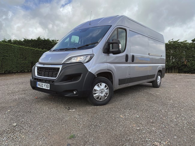 Peugeot Boxer (2019) IVOTY review